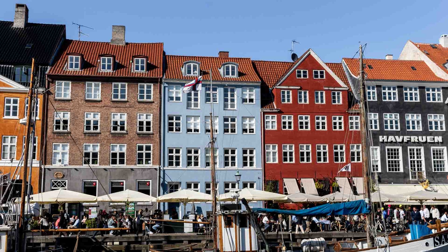 Nyhavn colourful buildings