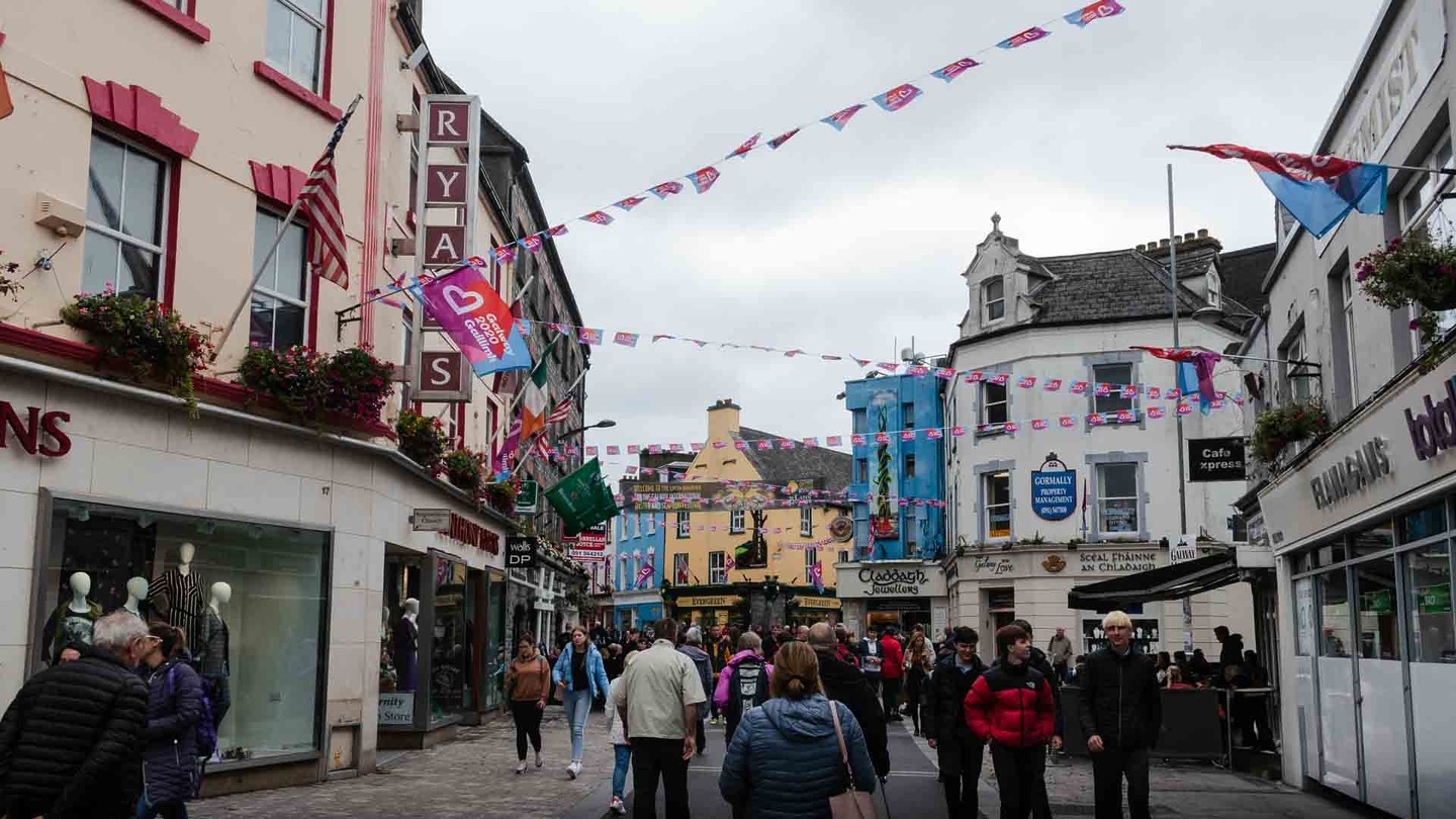 Quay Street, Galway, Cliffs of Moher tours